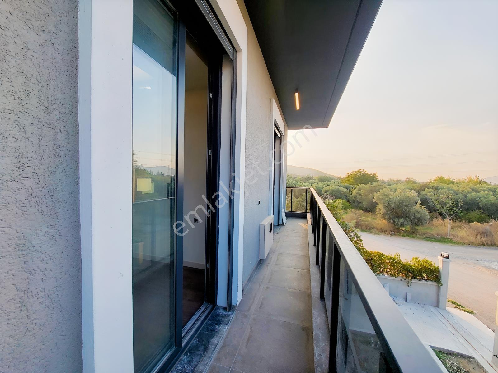 Menemen Emiralem Köyü Satılık 4+1 Müstakil Tapulu Havuzlu Villa — fotoğraf 27