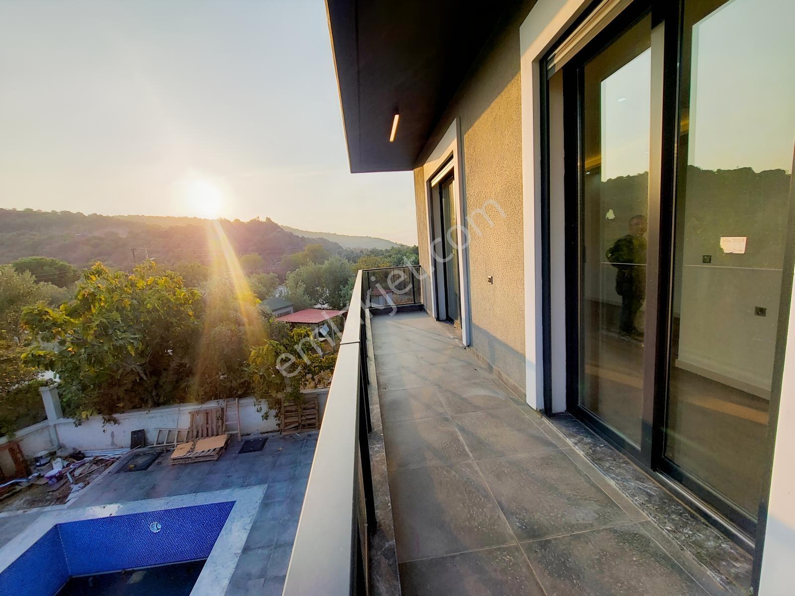 Menemen Emiralem Köyü Satılık 4+1 Müstakil Tapulu Havuzlu Villa — fotoğraf 30