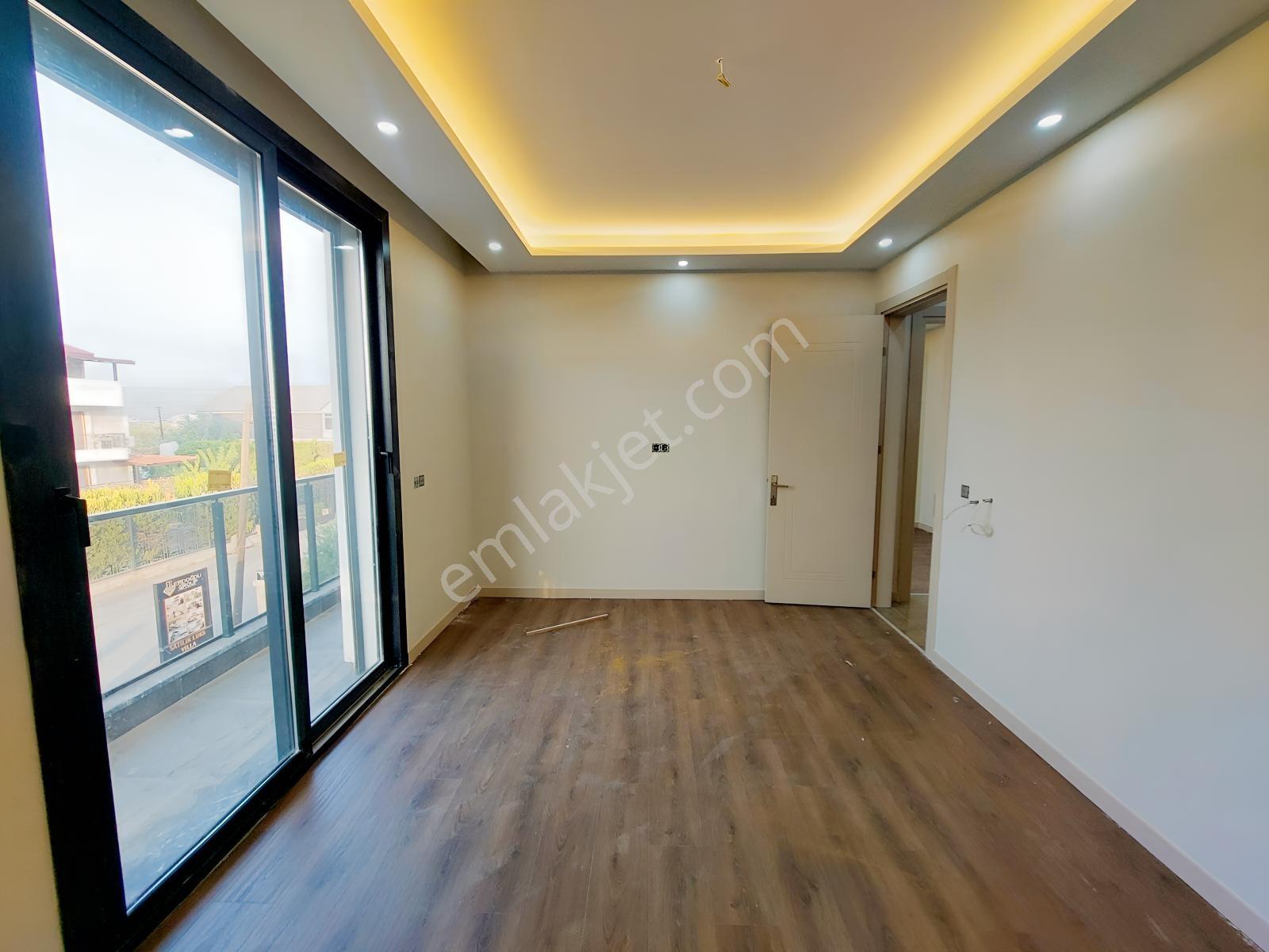 Menemen Emiralem Köyü Satılık 4+1 Müstakil Tapulu Havuzlu Villa — fotoğraf 33