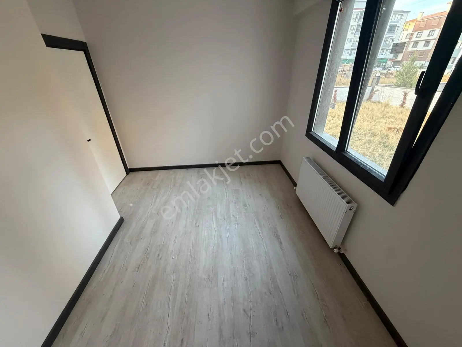 Parstan Burhaniye Bademalanında Öncephe Asansörlü Doğalgazlı 1+1 — fotoğraf 34