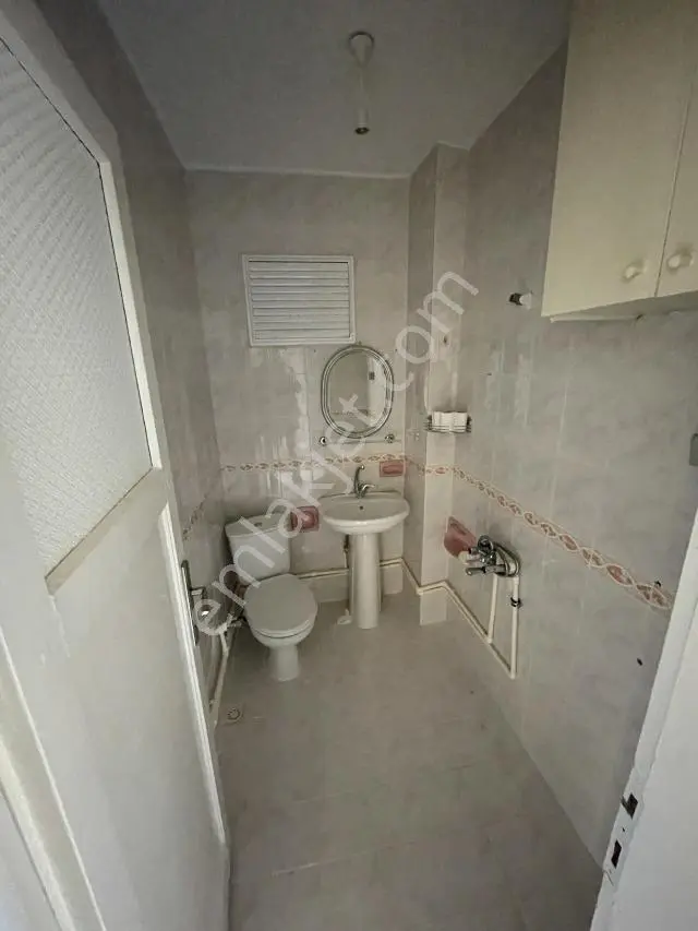 Sizlere Çok İyi Konumda,hem Yatırımlık,hem Oturumluk Cazip Fiyat — fotoğraf 11