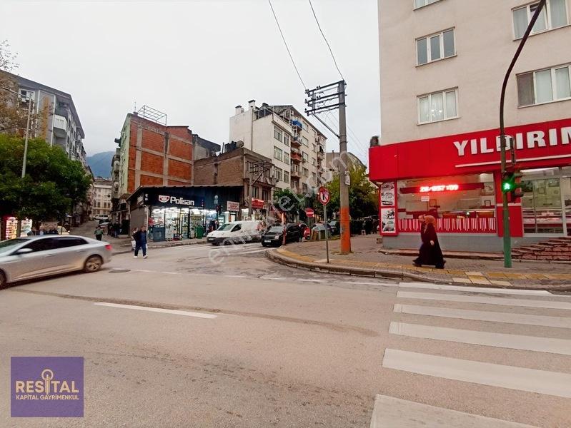Satılık Selimzade Kurtuluş Caddesinde Asansörlü 2+1 120 M²