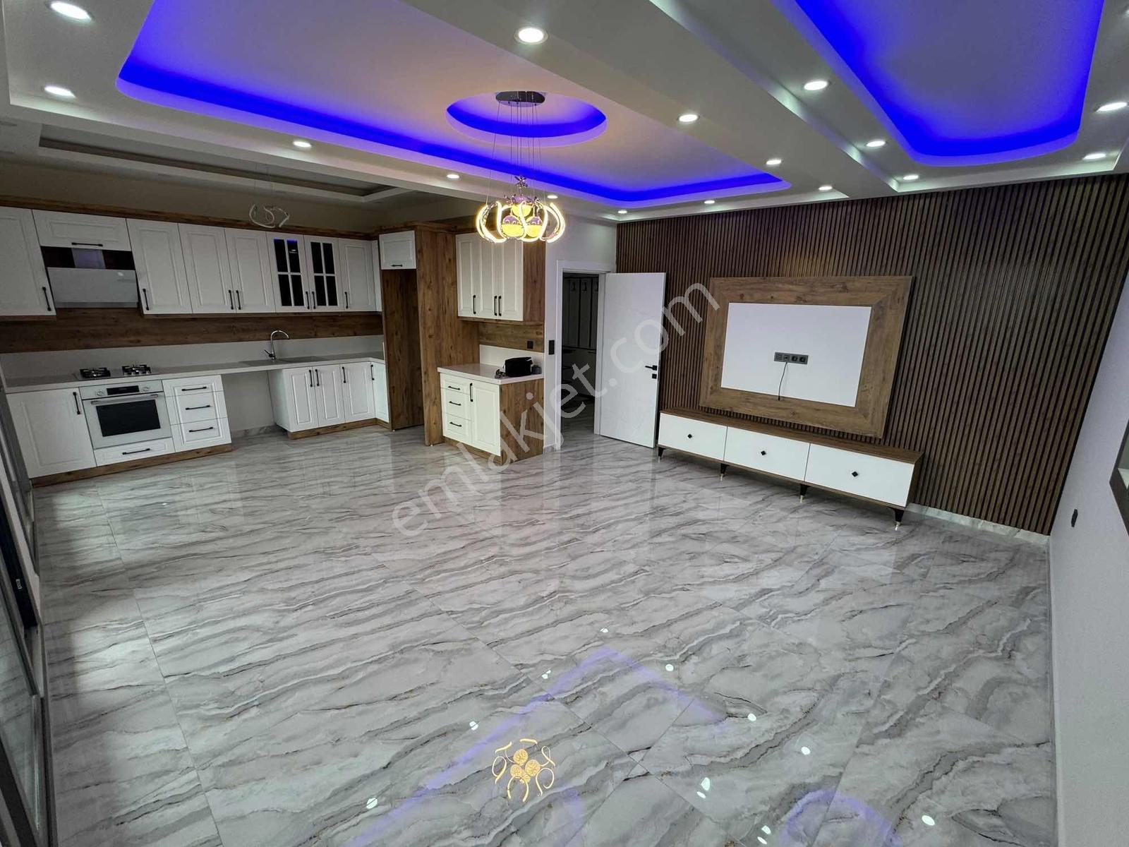 Güçlü Kardeşlerden Altınolukda Satılık Sıfır 3+2 Tripleks Villa — fotoğraf 7