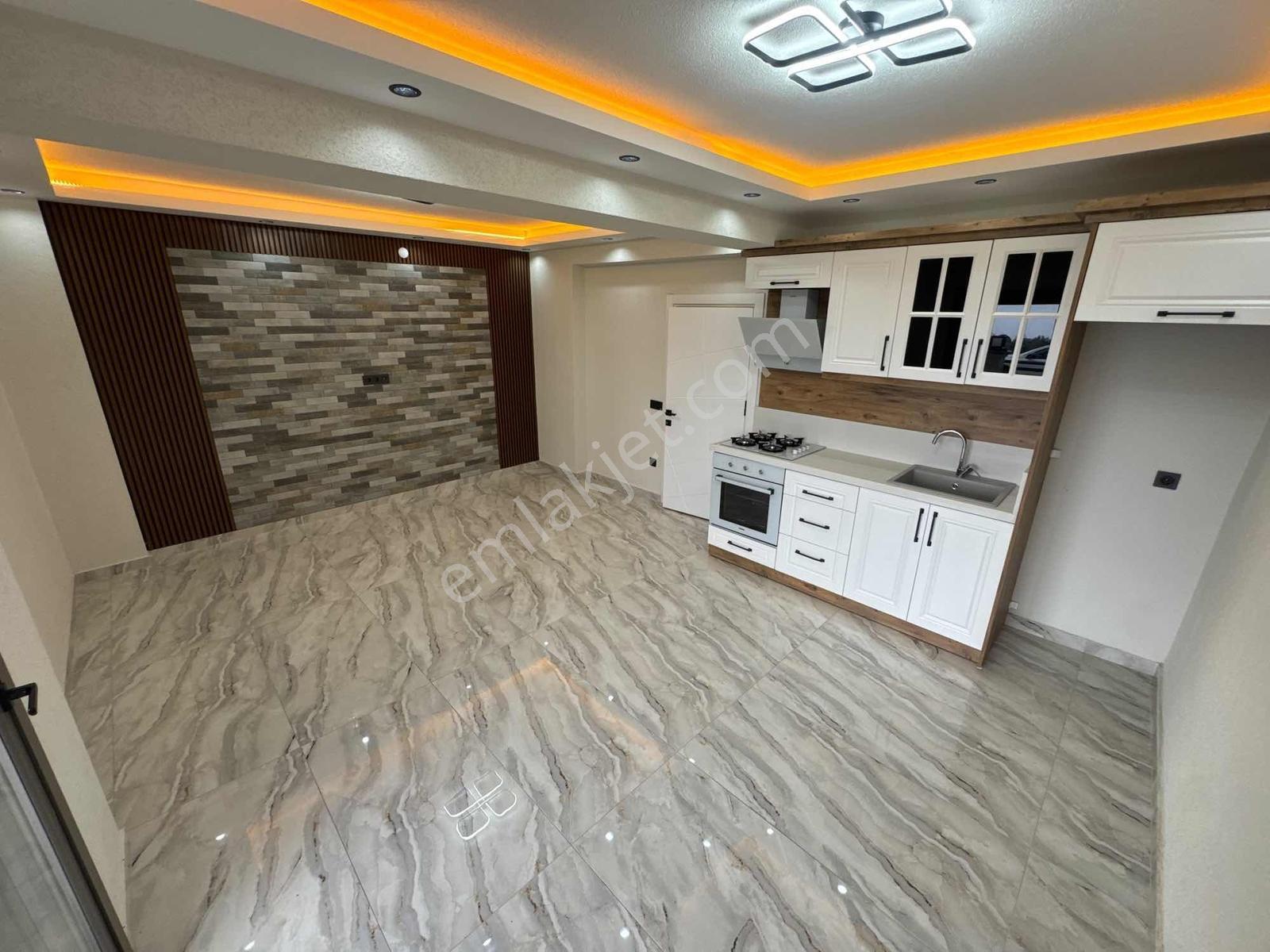 Güçlü Kardeşlerden Altınolukda Satılık Sıfır 3+2 Tripleks Villa — fotoğraf 9