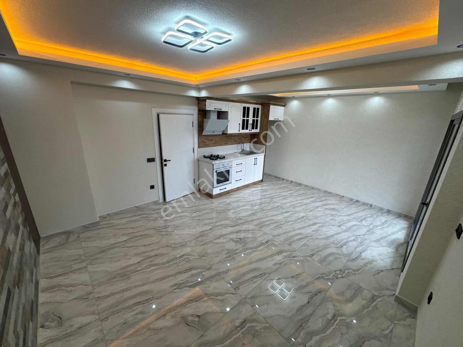 Güçlü Kardeşlerden Altınolukda Satılık Sıfır 3+2 Tripleks Villa — fotoğraf 12