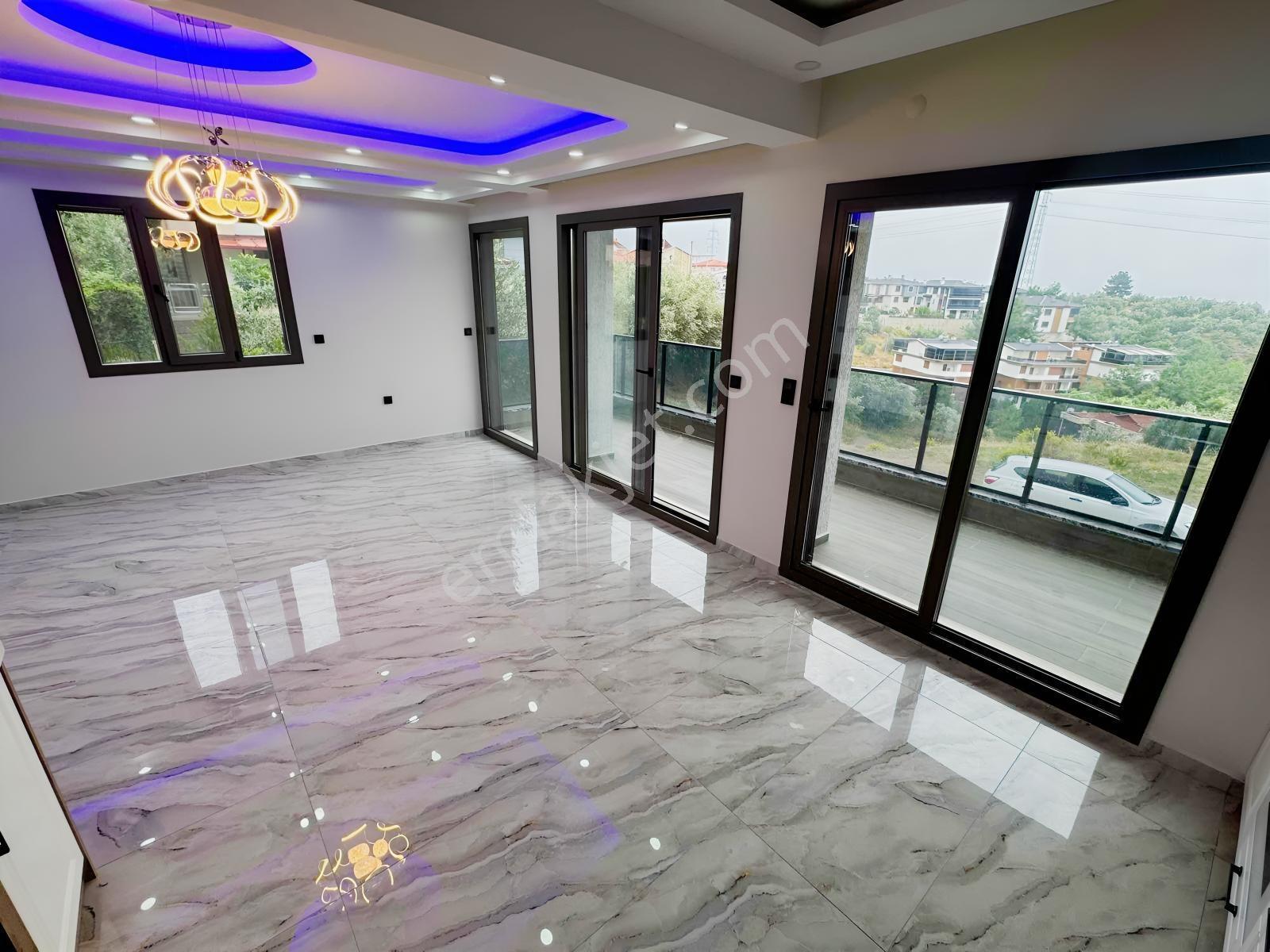 Güçlü Kardeşlerden Altınolukda Satılık Sıfır 3+2 Tripleks Villa — fotoğraf 13