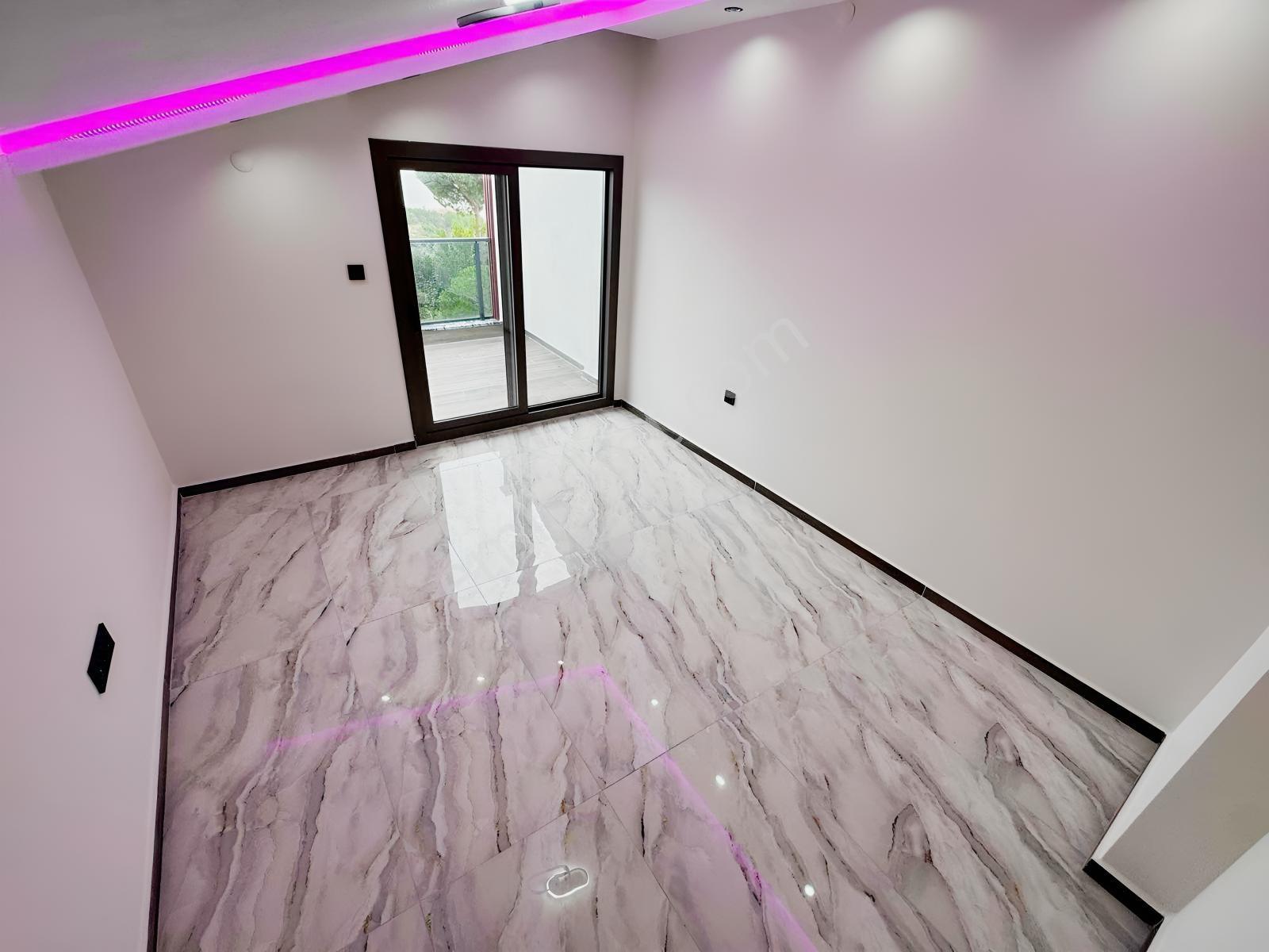 Güçlü Kardeşlerden Altınolukda Satılık Sıfır 3+2 Tripleks Villa — fotoğraf 23