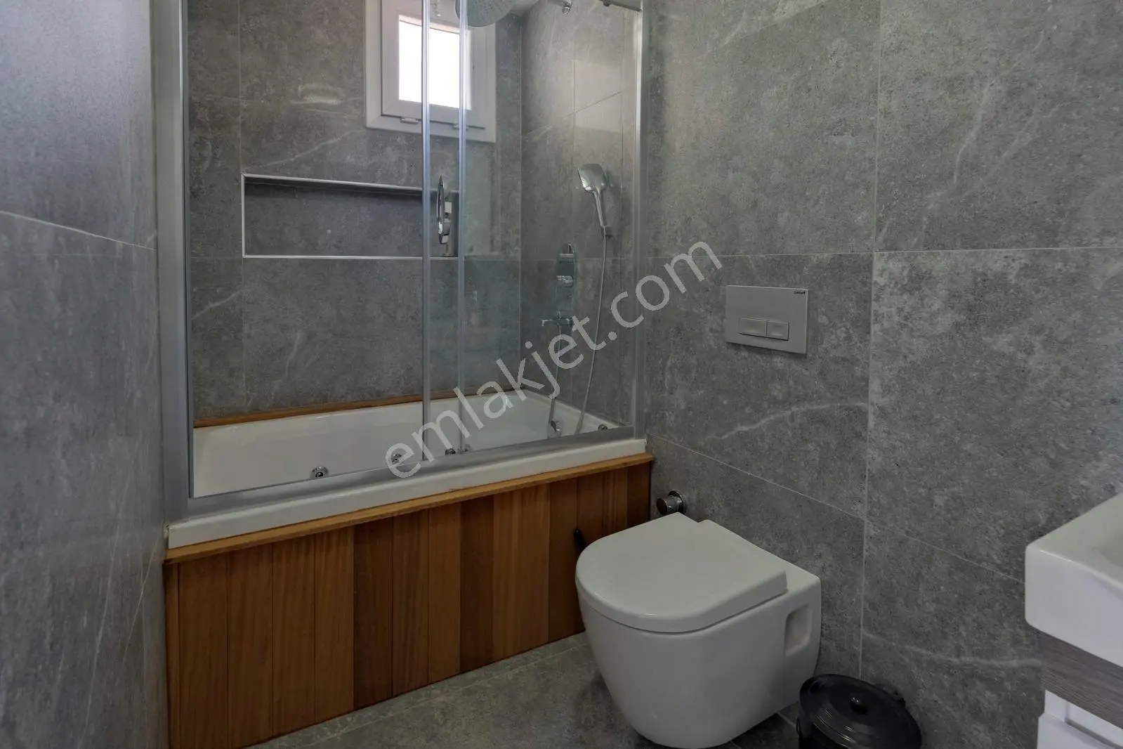Ayb Gayrimenkulden Çamköyde Satılık 3+1 Ayrı Mutfak Daire — fotoğraf 32