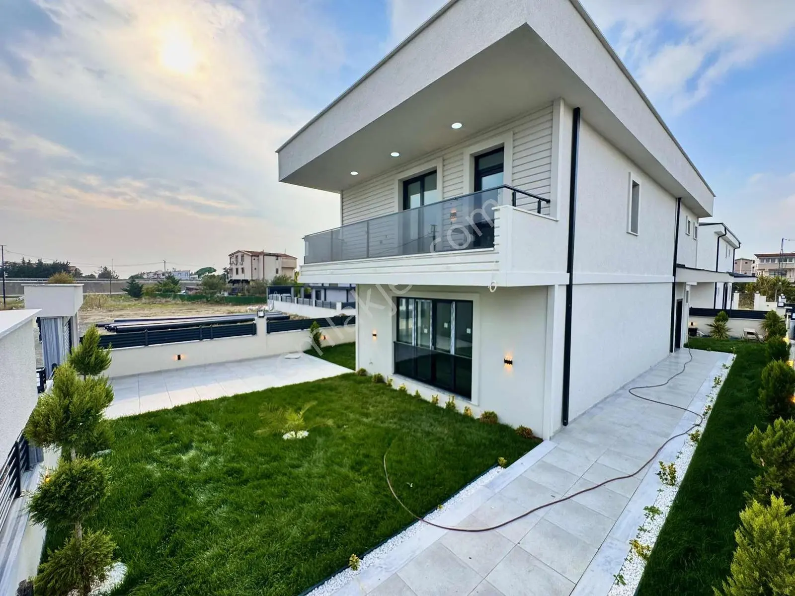 Denize 300 Metre Merkezi Konumda 320m2 İçerisinde Müstakil Villa — fotoğraf 6