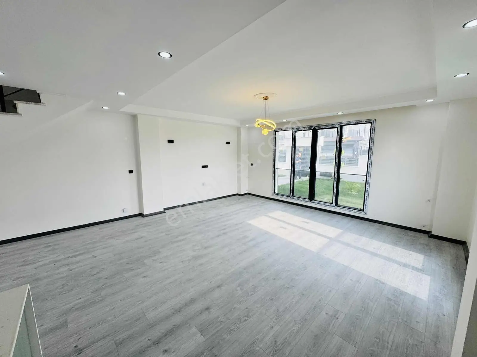 Denize 300 Metre Merkezi Konumda 320m2 İçerisinde Müstakil Villa — fotoğraf 13