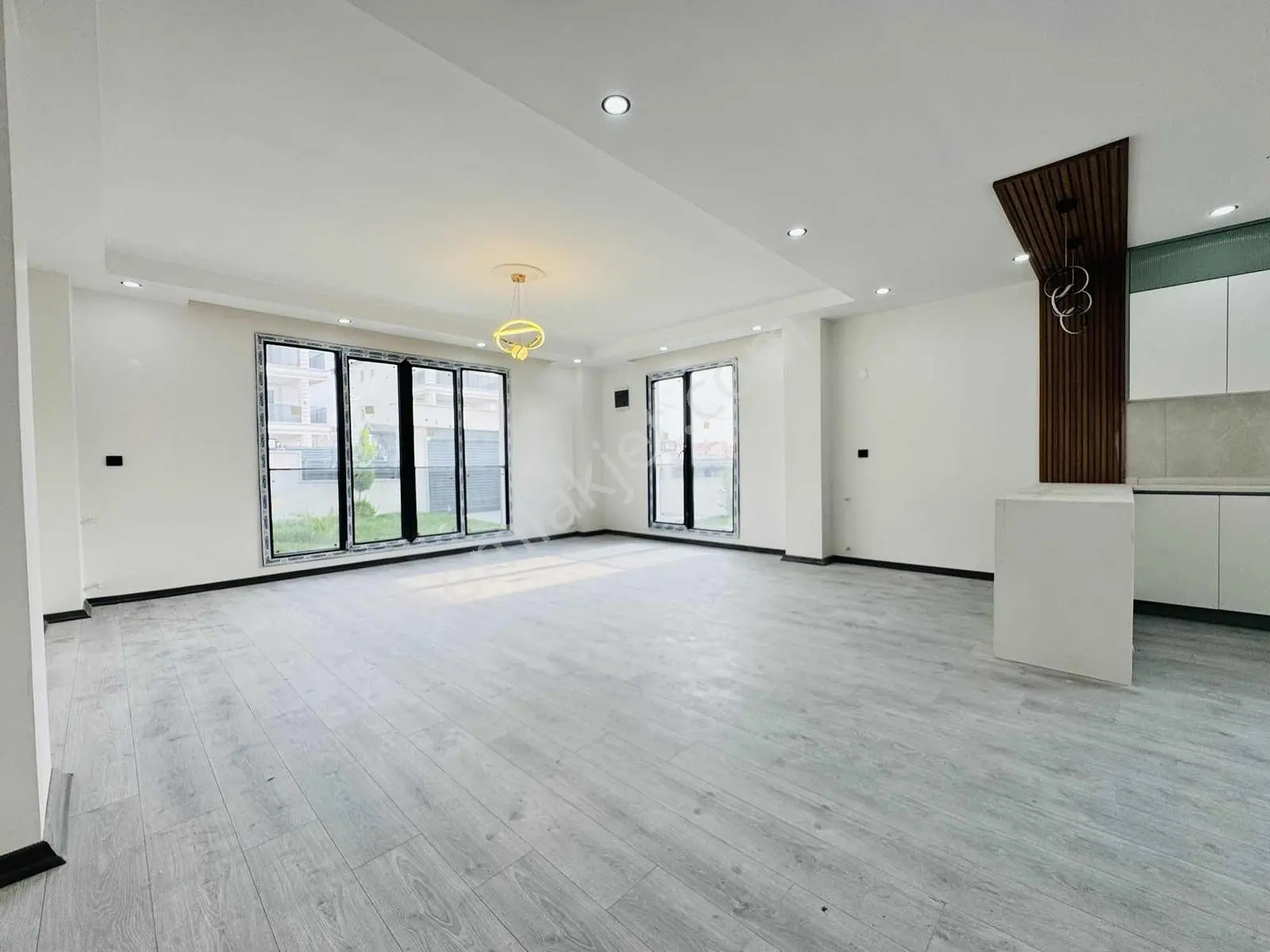 Denize 300 Metre Merkezi Konumda 320m2 İçerisinde Müstakil Villa — fotoğraf 14