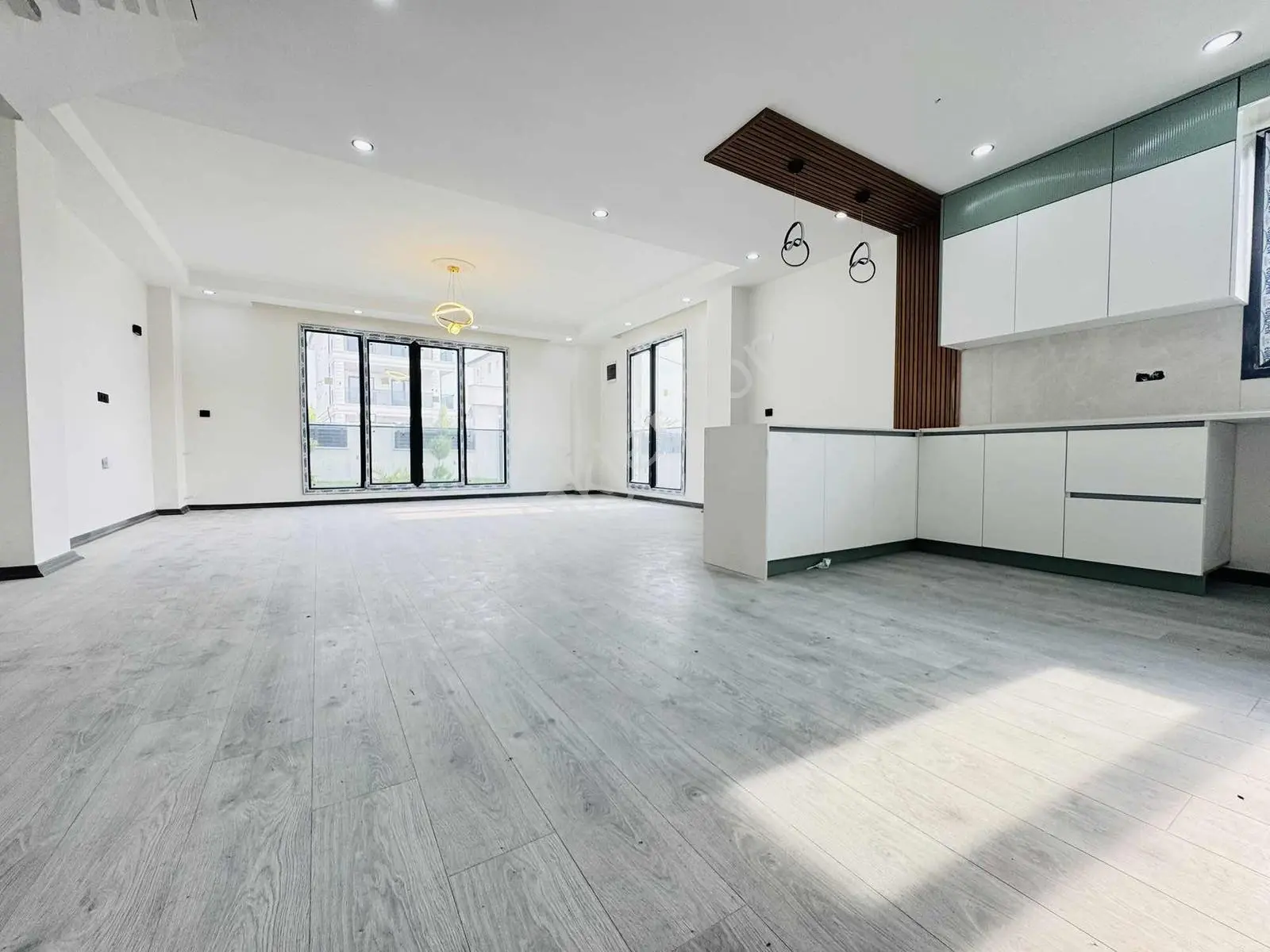 Denize 300 Metre Merkezi Konumda 320m2 İçerisinde Müstakil Villa — fotoğraf 15