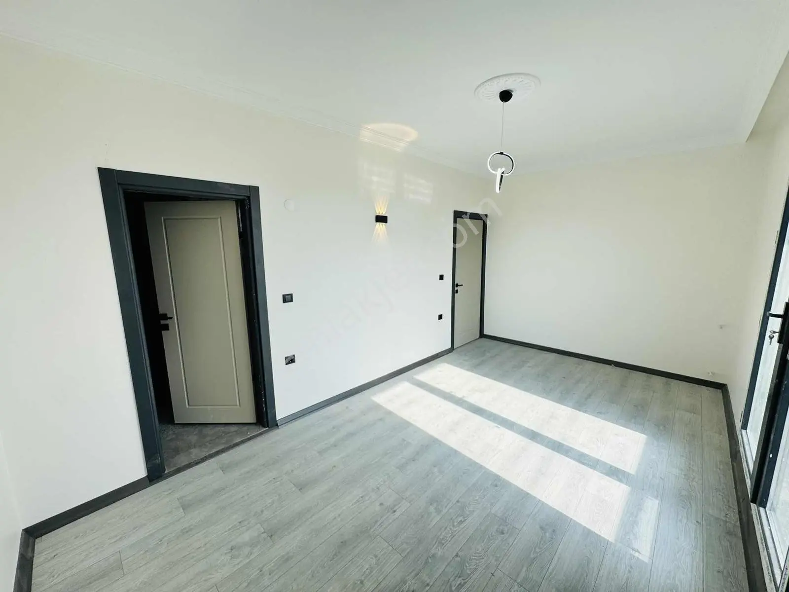 Denize 300 Metre Merkezi Konumda 320m2 İçerisinde Müstakil Villa — fotoğraf 24