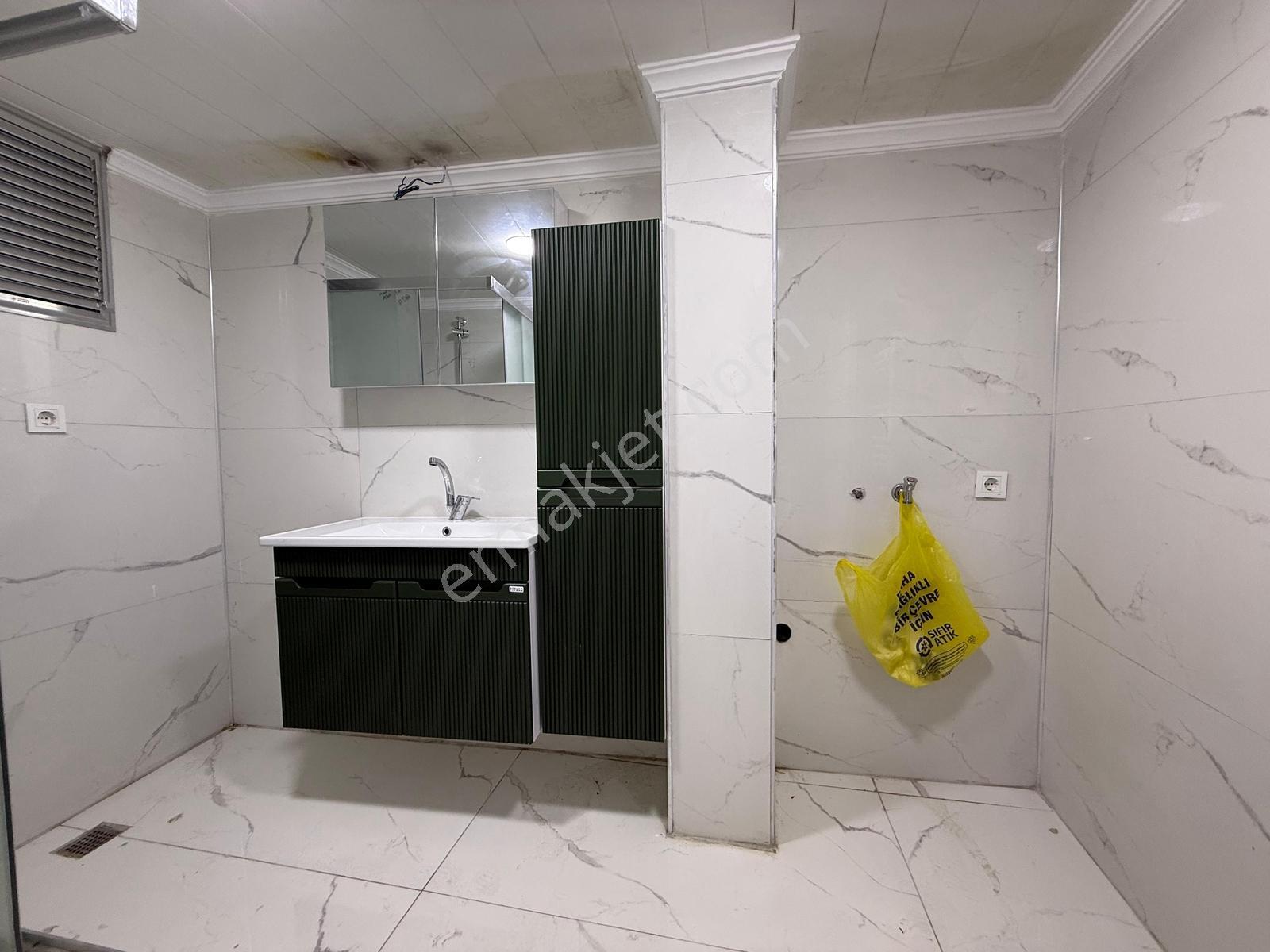 Yıldız Caddesi Ara Kat 140 M2 Bakımlı Daire — fotoğraf 6