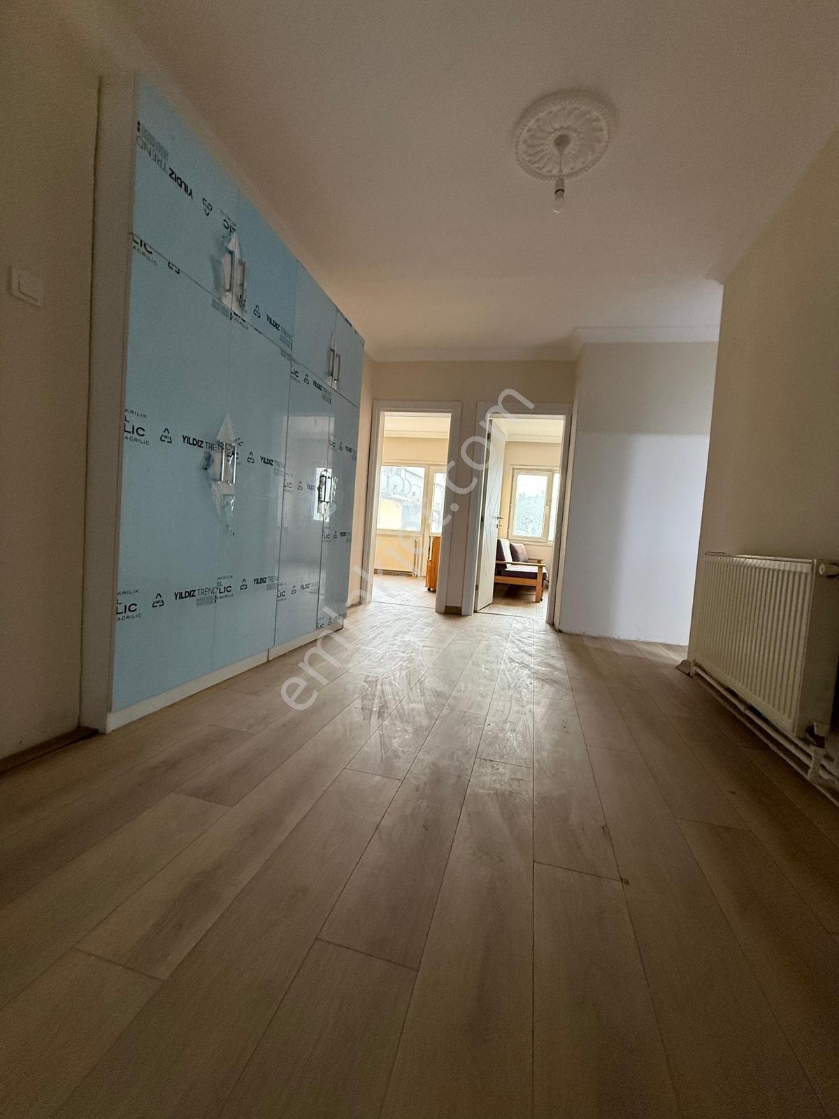Yıldız Caddesi Ara Kat 140 M2 Bakımlı Daire — fotoğraf 8