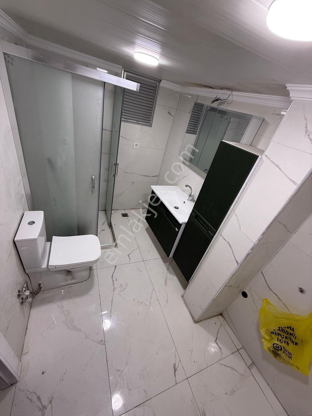 Yıldız Caddesi Ara Kat 140 M2 Bakımlı Daire — fotoğraf 12
