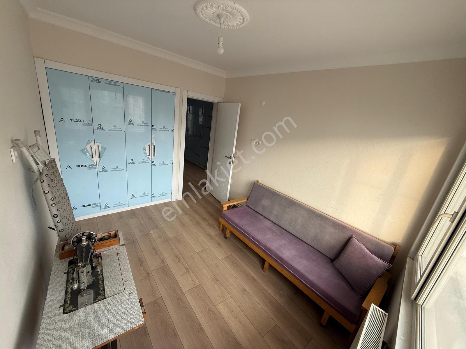Yıldız Caddesi Ara Kat 140 M2 Bakımlı Daire — fotoğraf 19