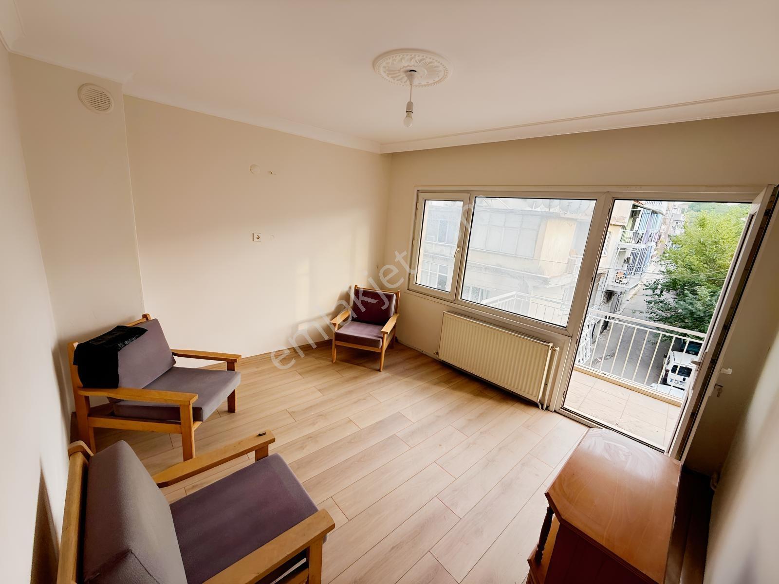 Yıldız Caddesi Ara Kat 140 M2 Bakımlı Daire — fotoğraf 21