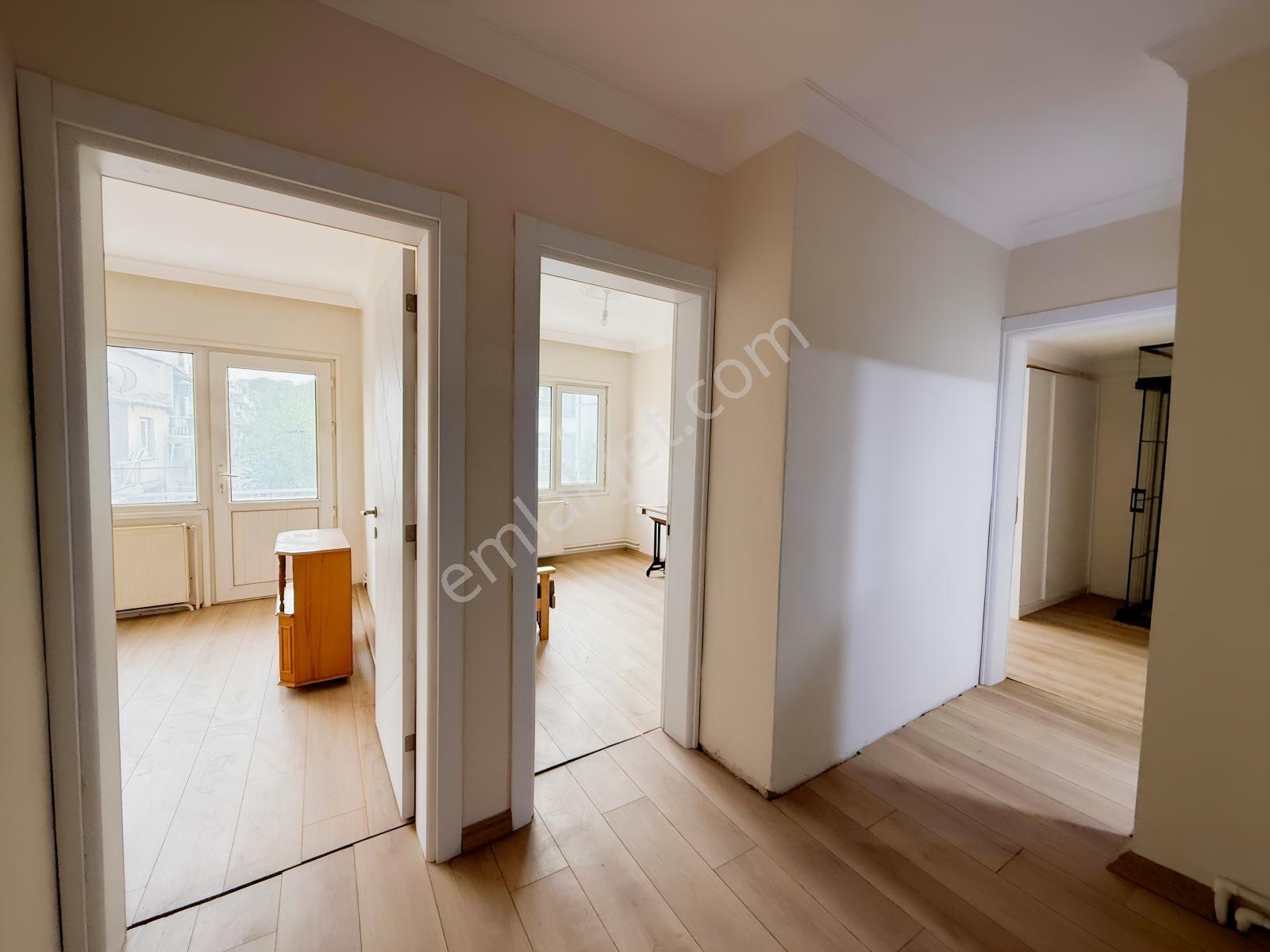 Yıldız Caddesi Ara Kat 140 M2 Bakımlı Daire — fotoğraf 27