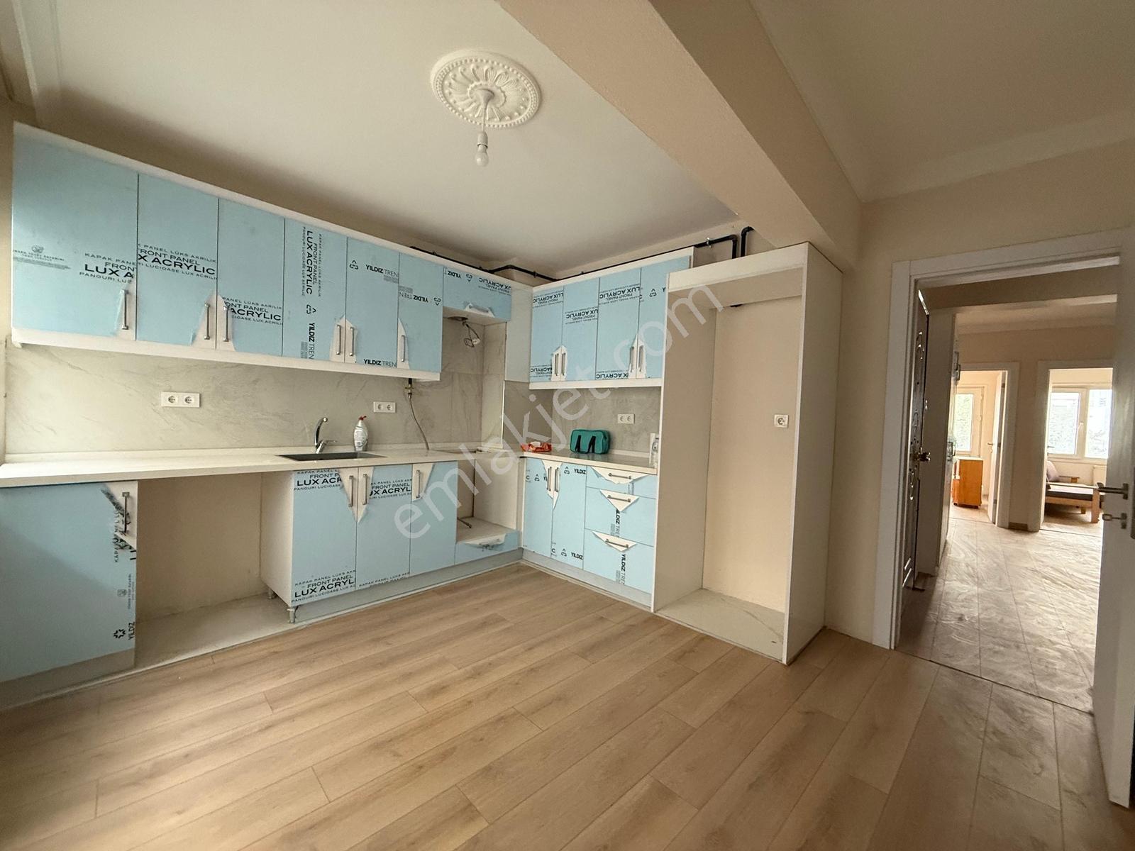 Yıldız Caddesi Ara Kat 140 M2 Bakımlı Daire — fotoğraf 28