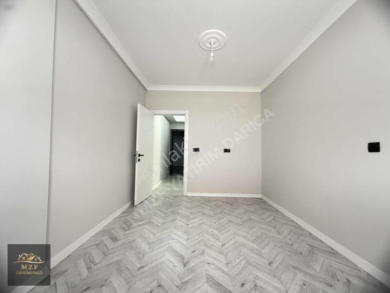 Darıca Merkez'de 2+1 Asansörlü Site İçi Lüks Daire — fotoğraf 8
