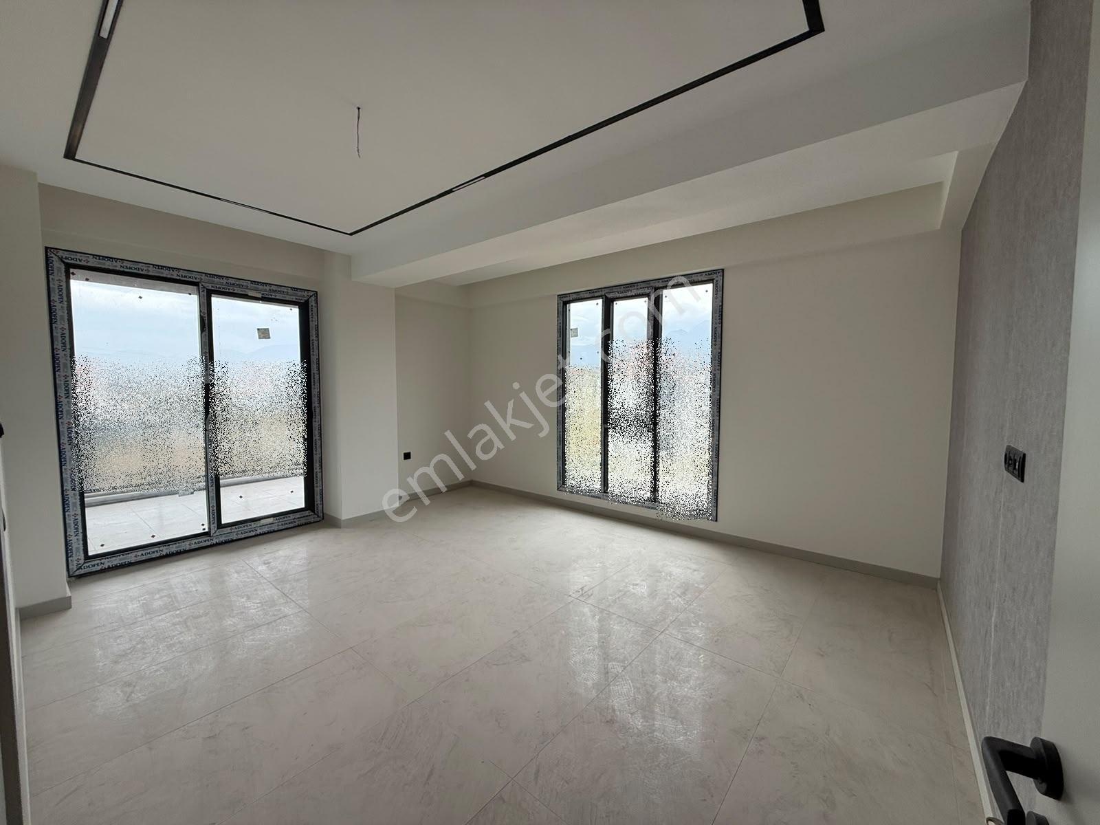 Shell Petrol Arkakası 2+1 Arakat Sıfır Daire — fotoğraf 10