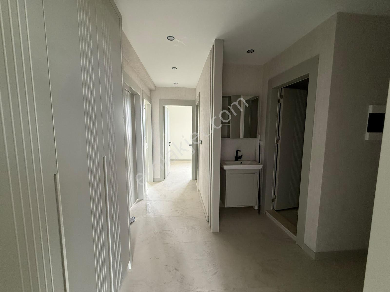 Shell Petrol Arkakası 2+1 Arakat Sıfır Daire — fotoğraf 18