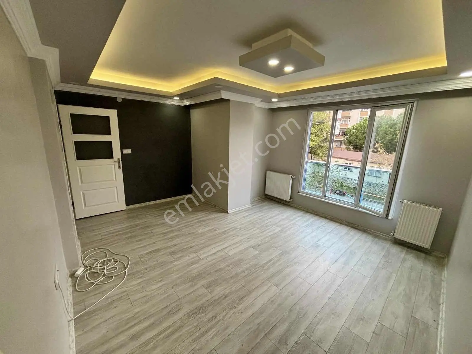 75.yıl Mah. Satılık 2+1 Asansörlü Balkonlu Arakat Daire — fotoğraf 5