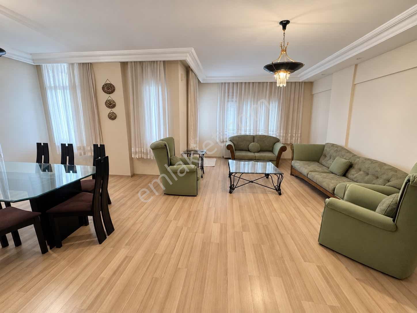 Paris'ten Güzelyalı'da Az Katlı Çok Geniş 4+1 Satılık Daire!!! — fotoğraf 3