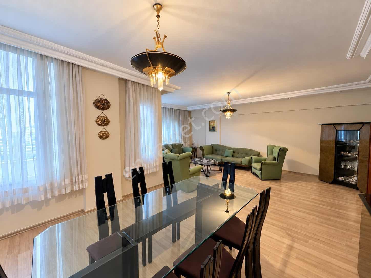 Paris'ten Güzelyalı'da Az Katlı Çok Geniş 4+1 Satılık Daire!!! — fotoğraf 4