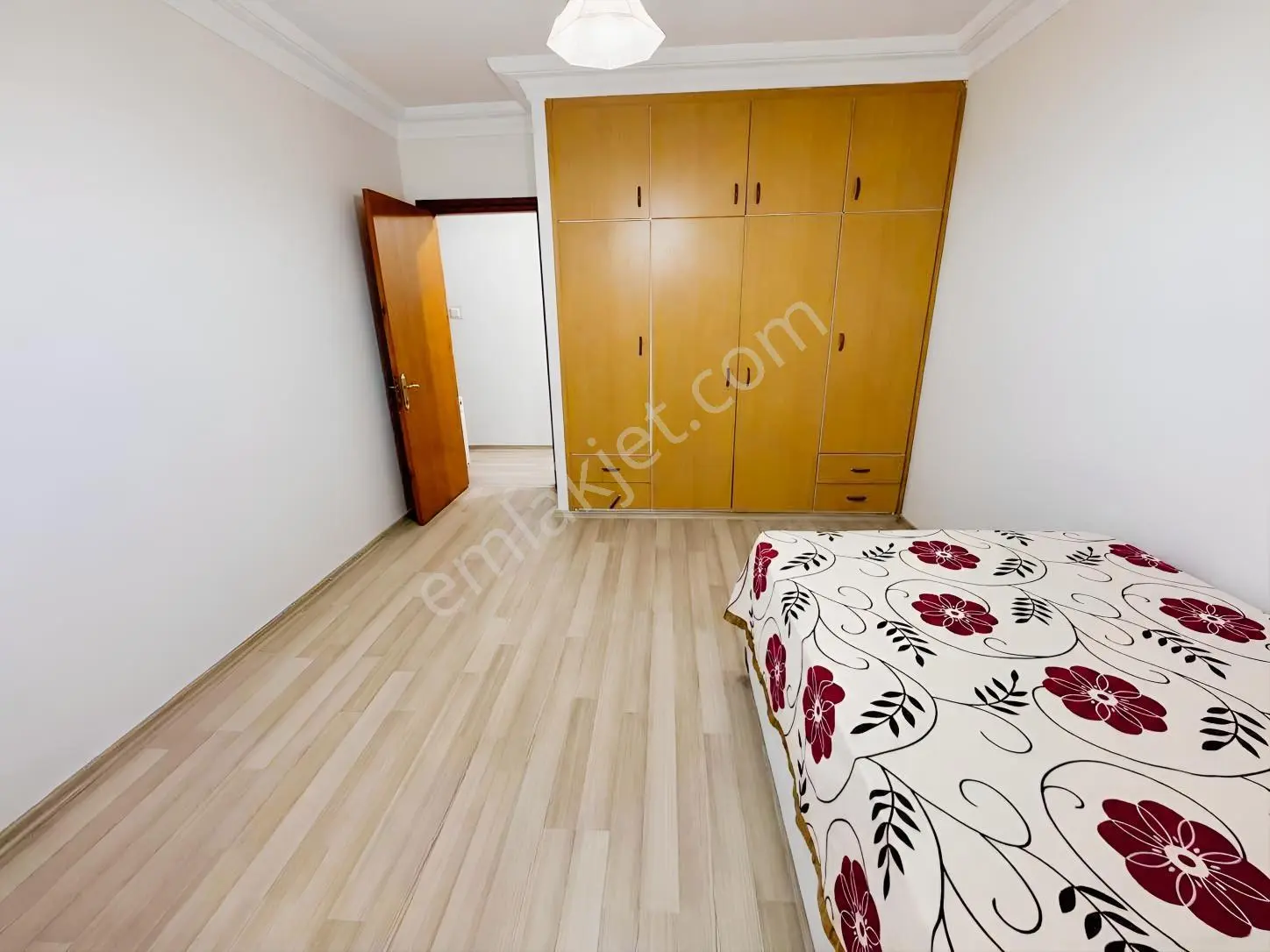 Paris'ten Güzelyalı'da Az Katlı Çok Geniş 4+1 Satılık Daire!!! — fotoğraf 23