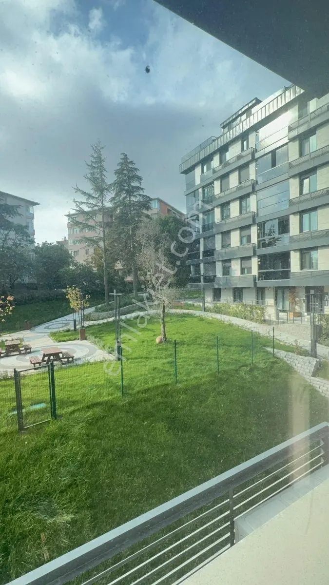 Century21 Den Altunizade Ay Konakların'da Satılık 3+2 Daire — fotoğraf 2