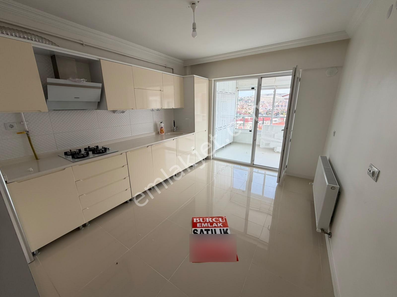 Park Royal Sitesinde 4+1 Full Yapılı Daire --- Burcu Emlaktan — fotoğraf 3