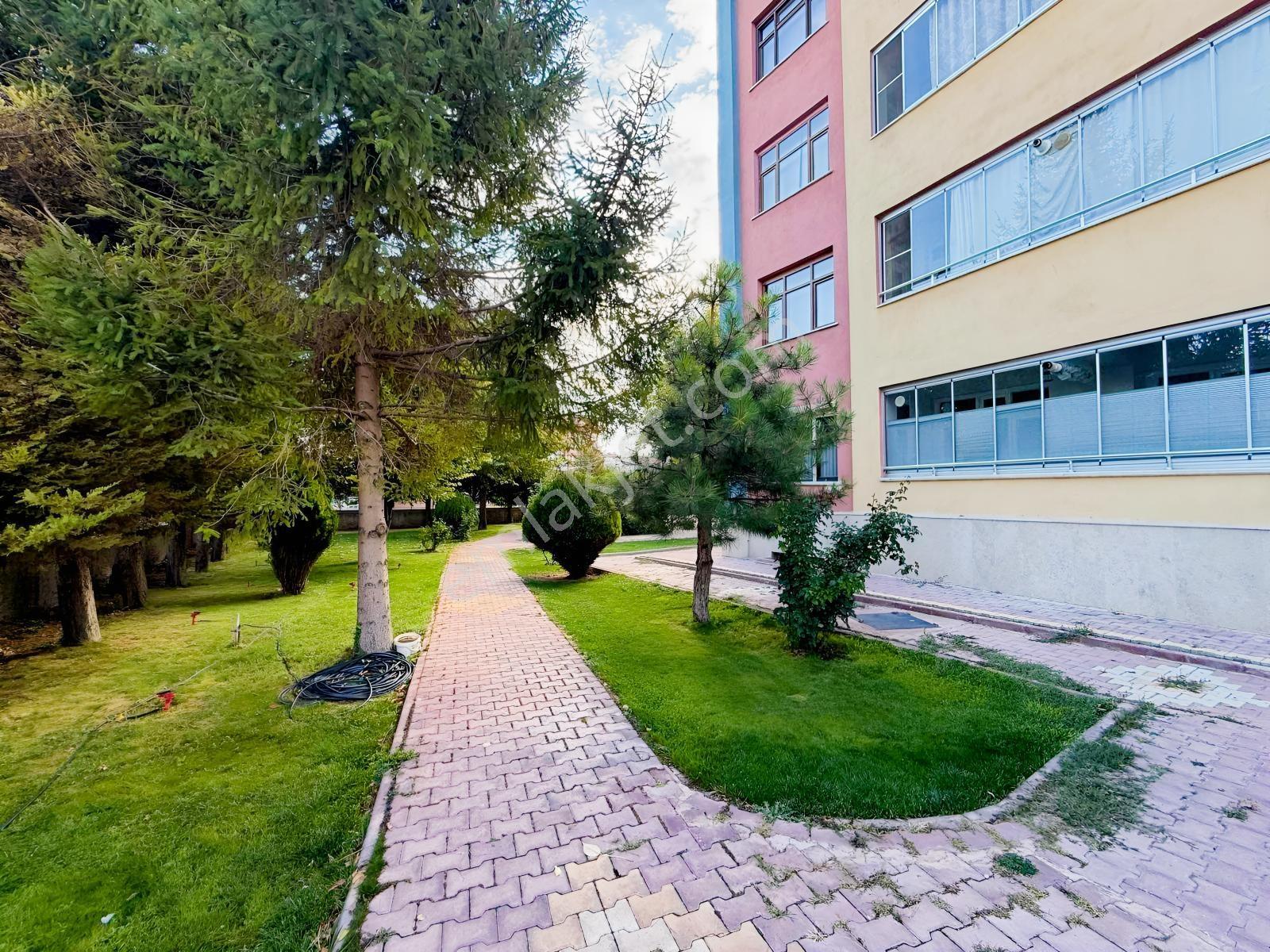 Net Emlaktan 3+1 Ara Kat Bakımlı Satılık Daire — fotoğraf 31