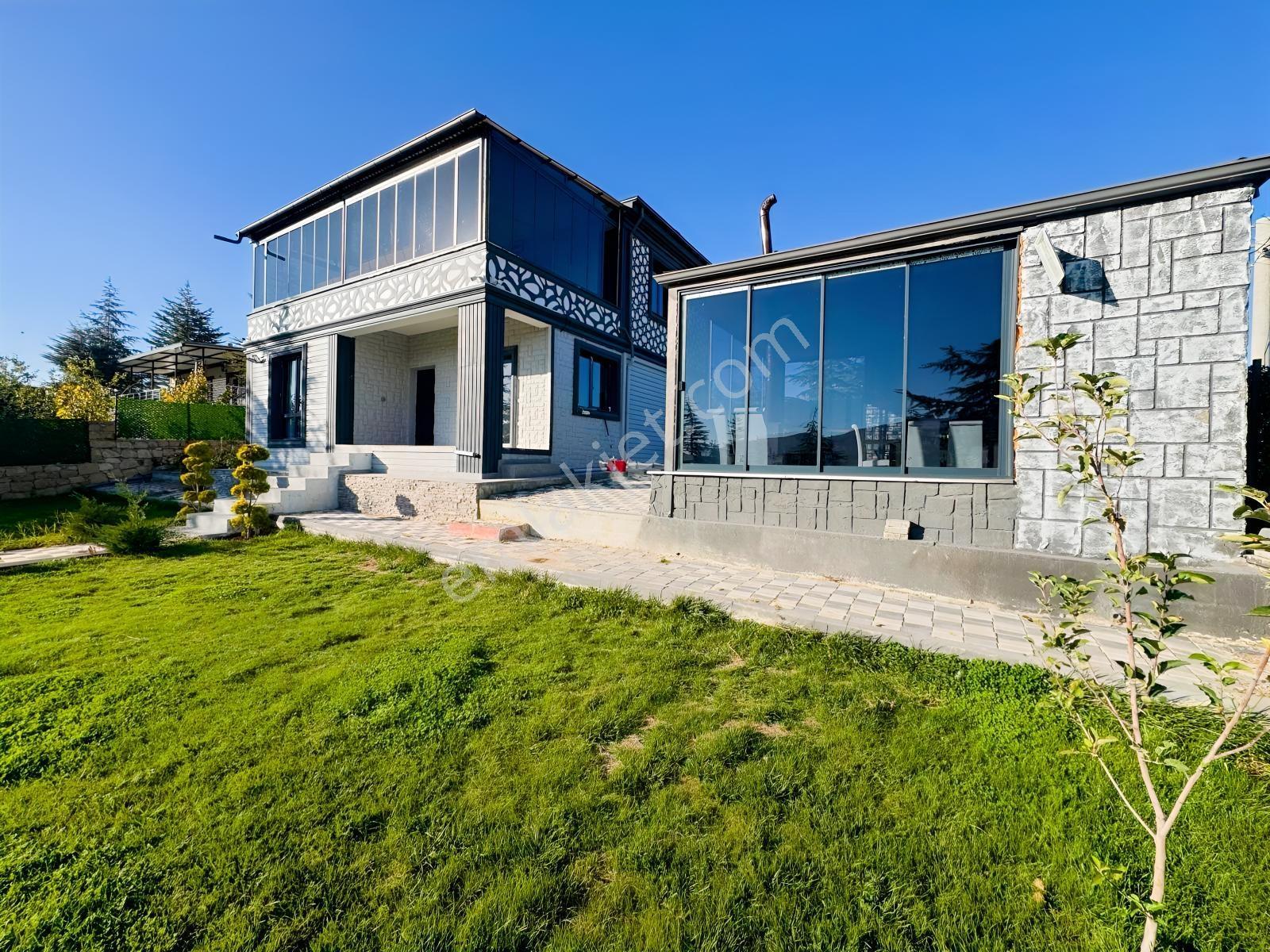 Eski Gümüşte 645 M2 Arsa İçinde Full Yapılı Satılık Dubleks