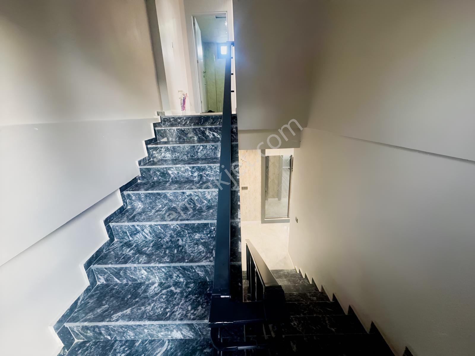 Eski Gümüşte 645 M2 Arsa İçinde Full Yapılı Satılık Dubleks — fotoğraf 19