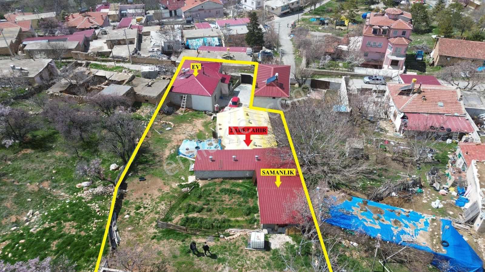 Saray Emlak'tan Satılık Gümüşler'de 1950 M2 Arsa İçinde Ahır Ev — fotoğraf 5