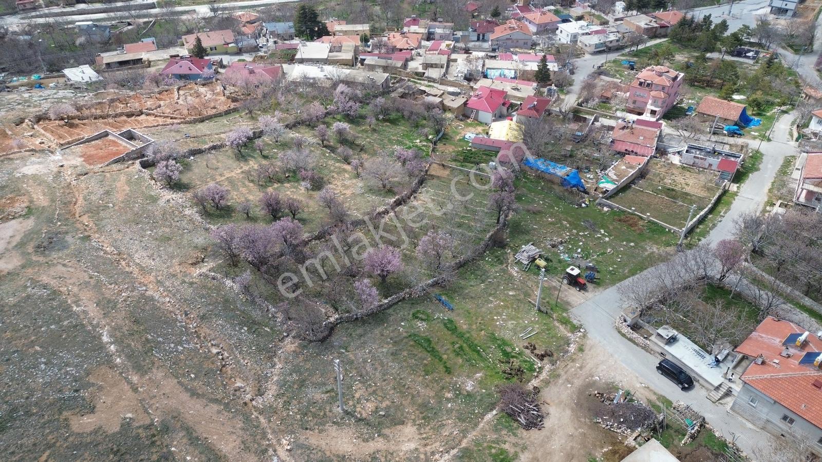 Saray Emlak'tan Satılık Gümüşler'de 1950 M2 Arsa İçinde Ahır Ev — fotoğraf 8