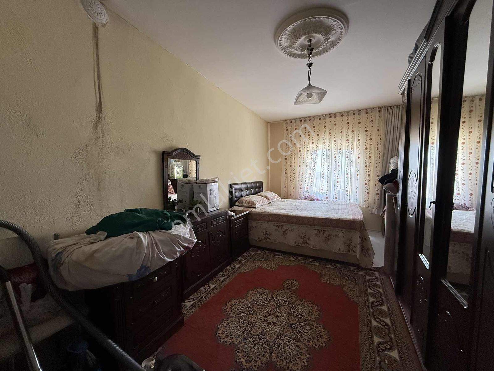 Saray Emlak'tan Satılık Gümüşler'de 1950 M2 Arsa İçinde Ahır Ev — fotoğraf 27