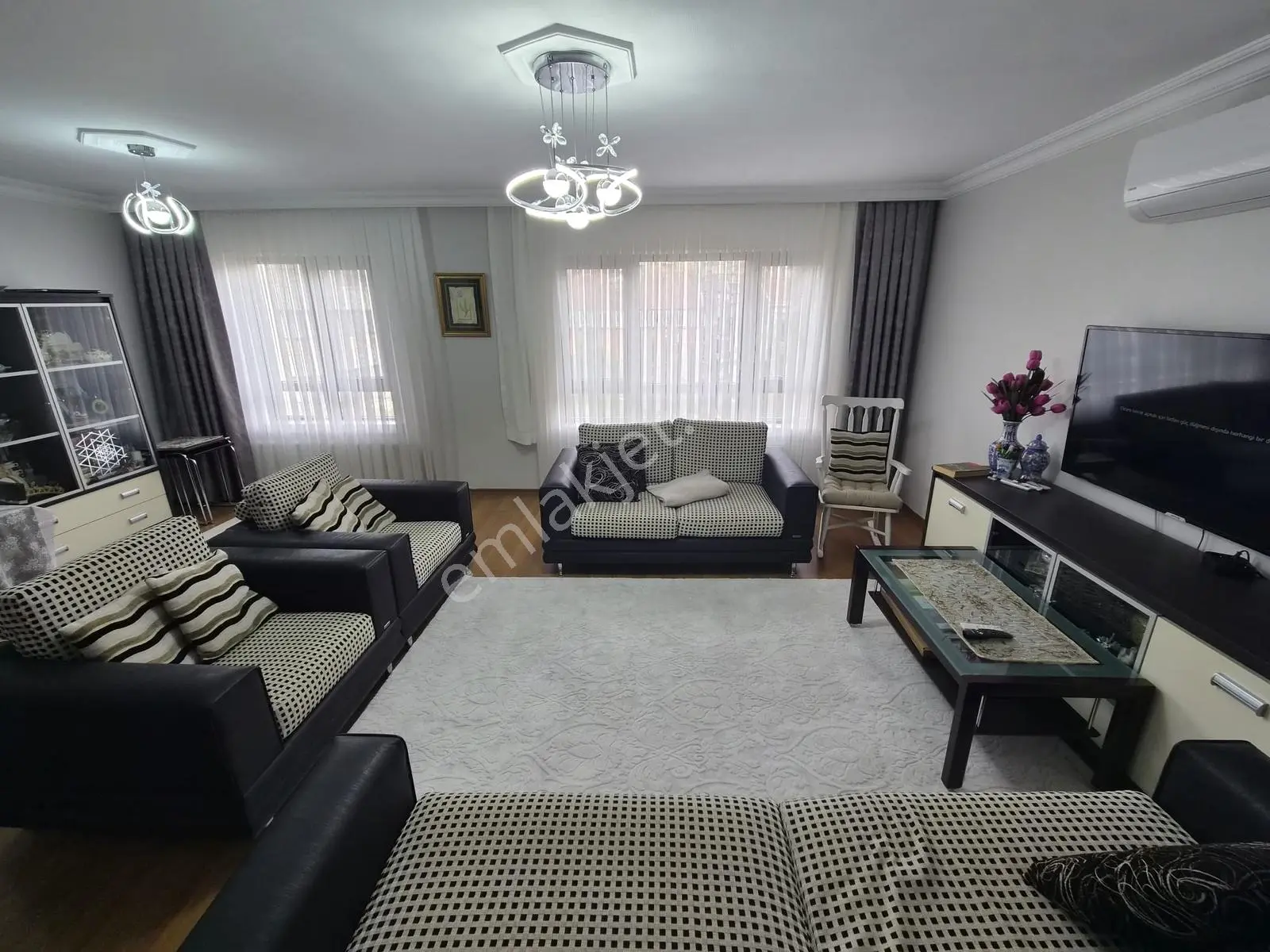 Etlik Şehir Hastanelerine Yakın Kardeşlerde 4+1 Asansörlü Yapılı — fotoğraf 3