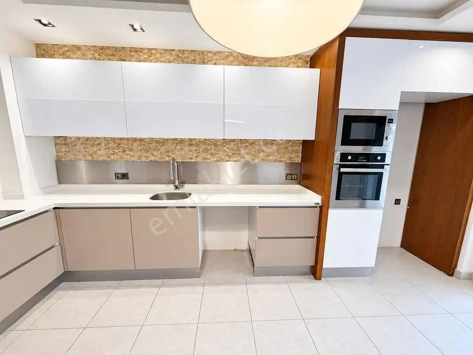 Balçova Turyap'tan Havuzlu Kapalı Otoparklı Sitede Satılık 3+1 — fotoğraf 7