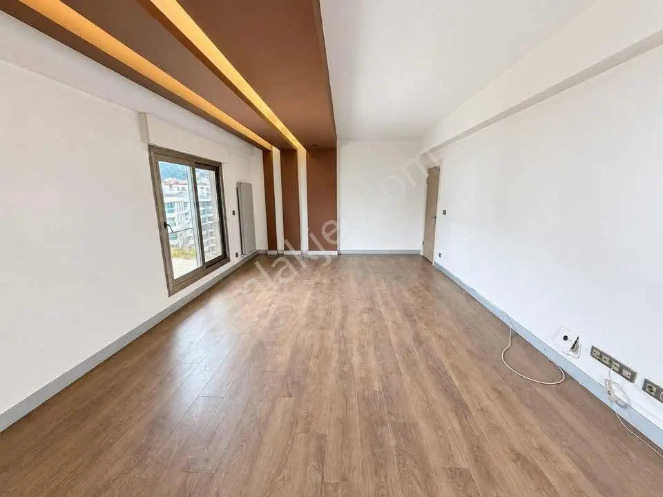 Balçova Turyap'tan Havuzlu Kapalı Otoparklı Sitede Satılık 3+1 — fotoğraf 10