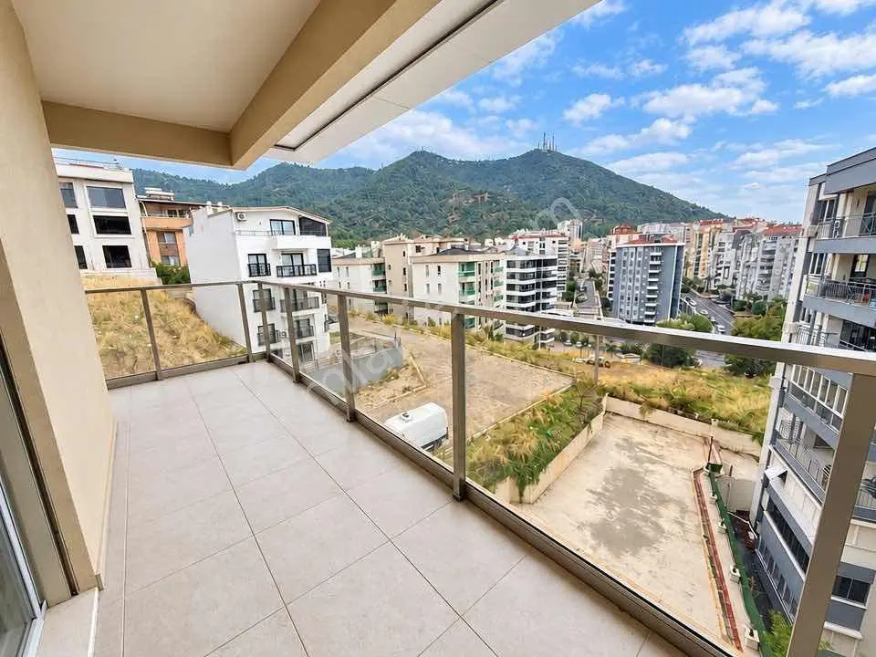 Balçova Turyap'tan Havuzlu Kapalı Otoparklı Sitede Satılık 3+1 — fotoğraf 25