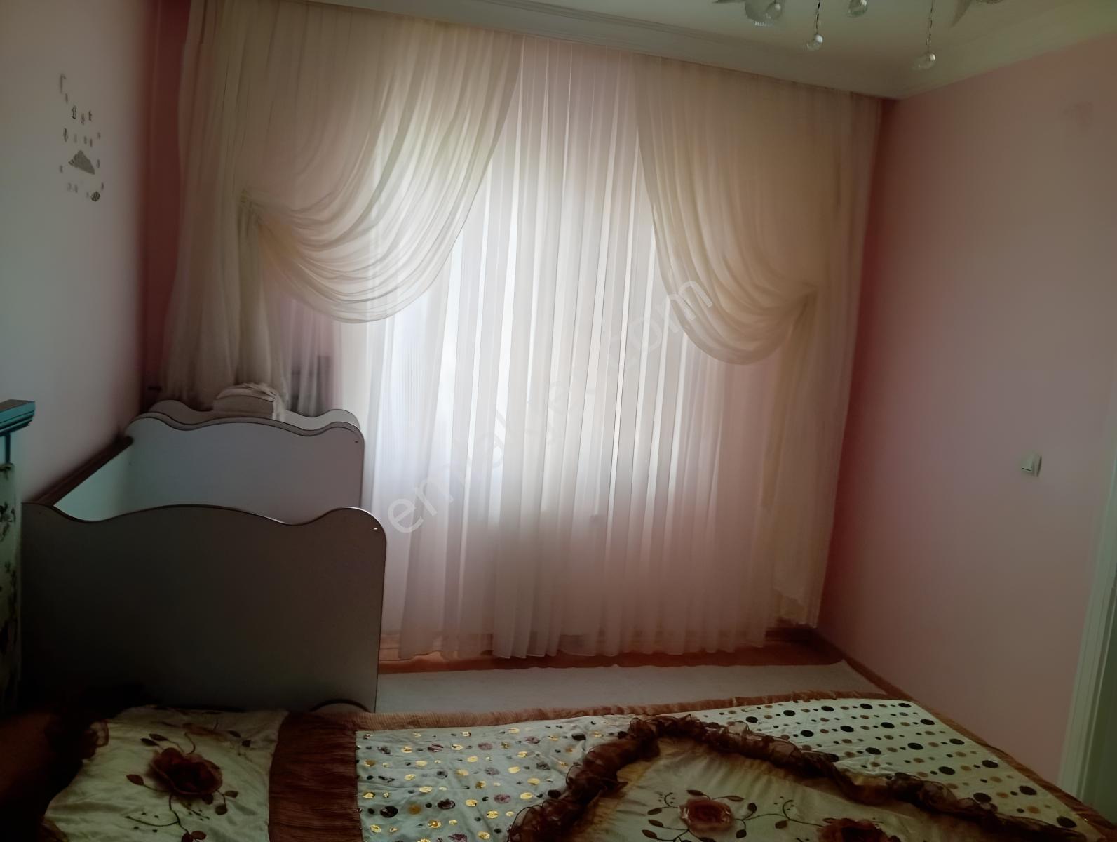 Memur-sen, Araştırma Yanı, Winstowna Yürüme Mesafesi — fotoğraf 11