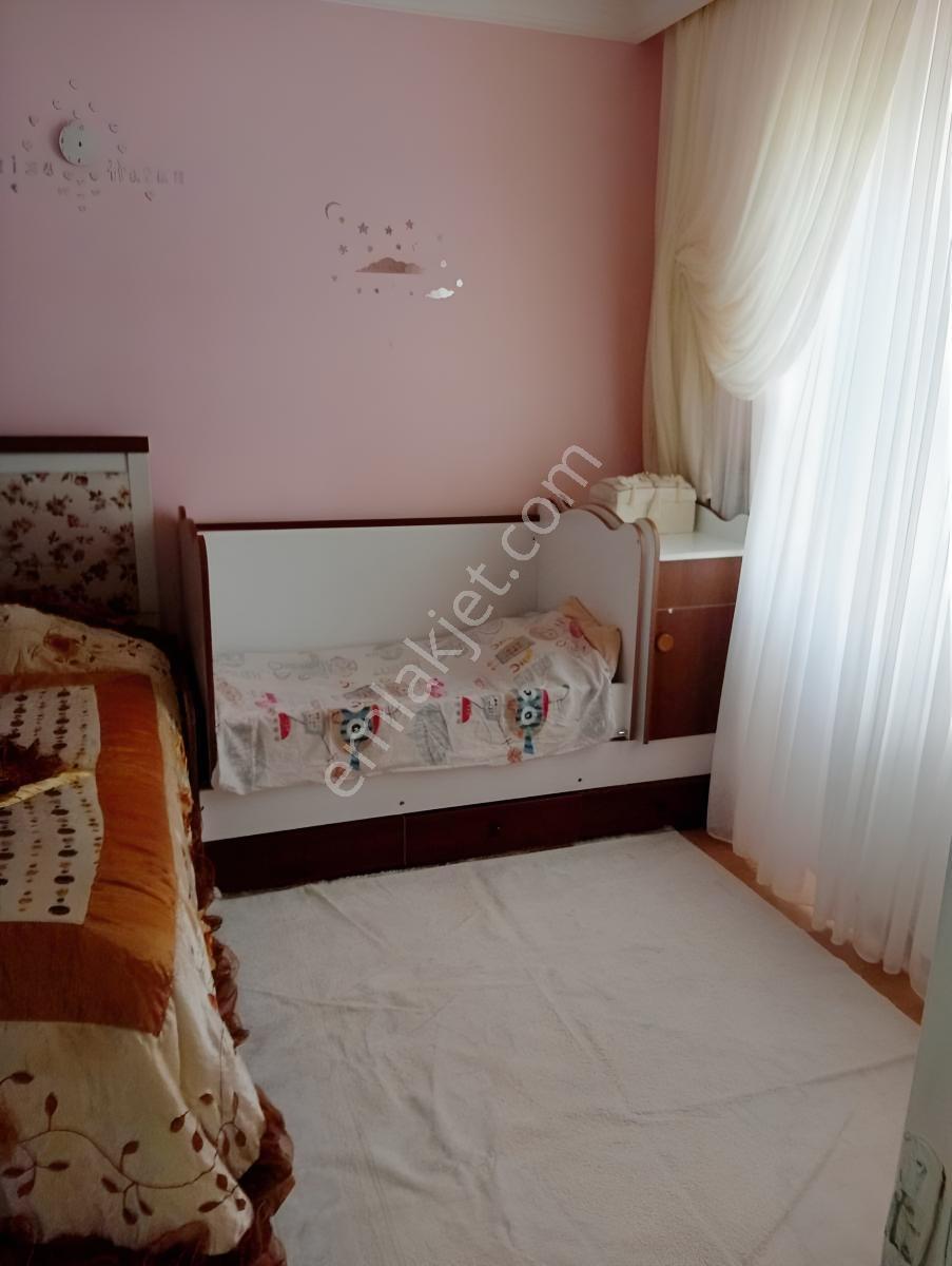 Memur-sen, Araştırma Yanı, Winstowna Yürüme Mesafesi — fotoğraf 20