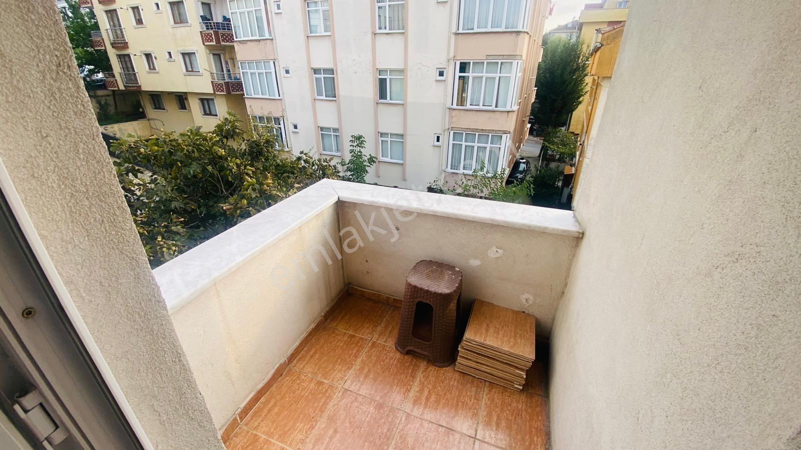 Ulaşıma Yakın İçi Komple Yapılı Fırsat 3+1 Daire — fotoğraf 17