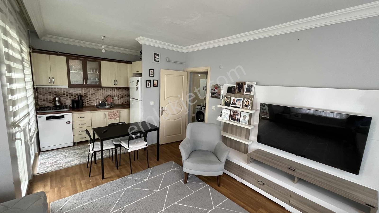 Muratçeşme Erguvan Sitesi'nde Satılık 2+1 Daire — fotoğraf 9
