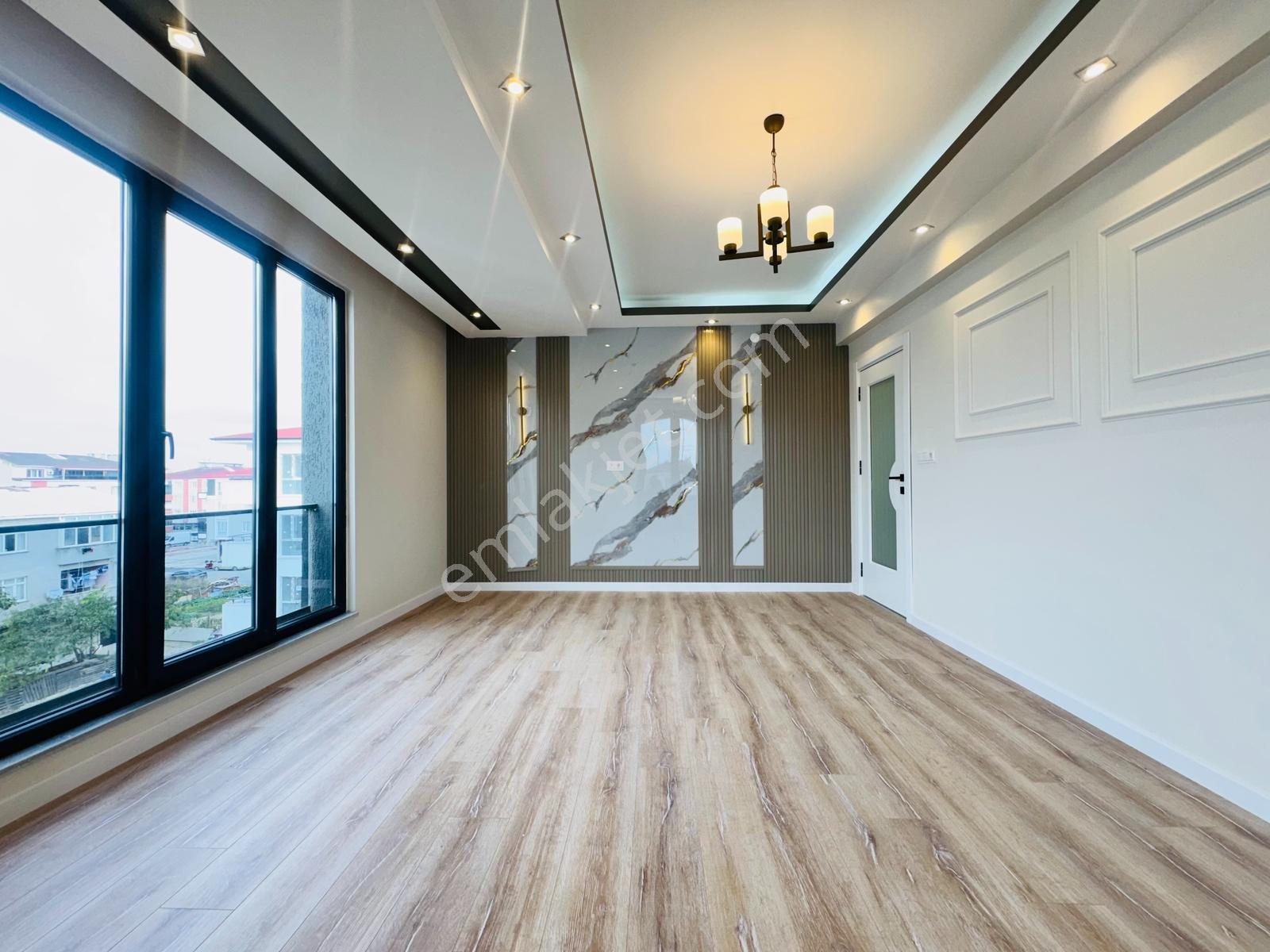 Güven'den Eminevime Uygun!! Otoparklı, Cam Balkonlu 2+1 Daire — fotoğraf 2