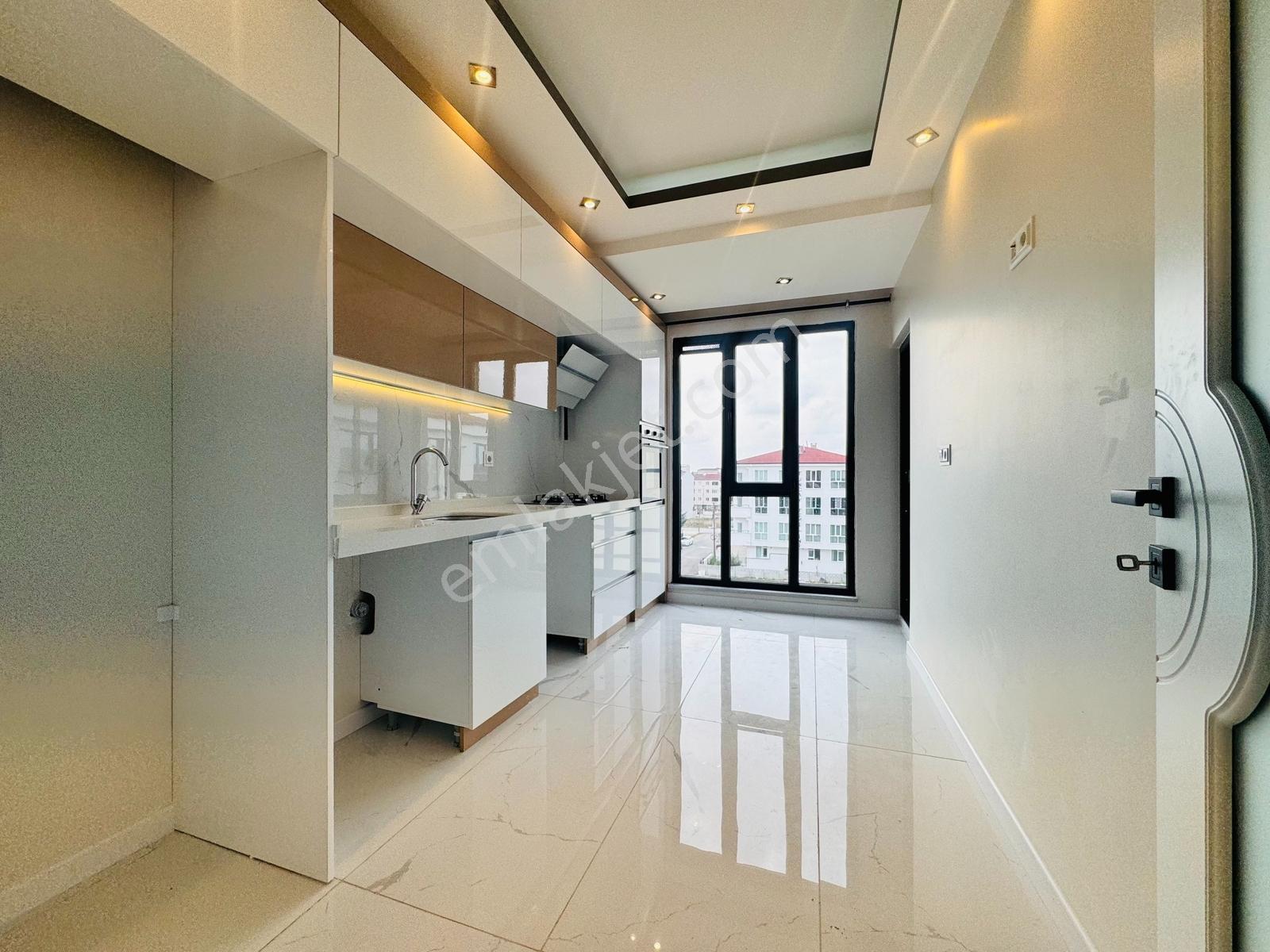 Güven'den Eminevime Uygun!! Otoparklı, Cam Balkonlu 2+1 Daire — fotoğraf 8