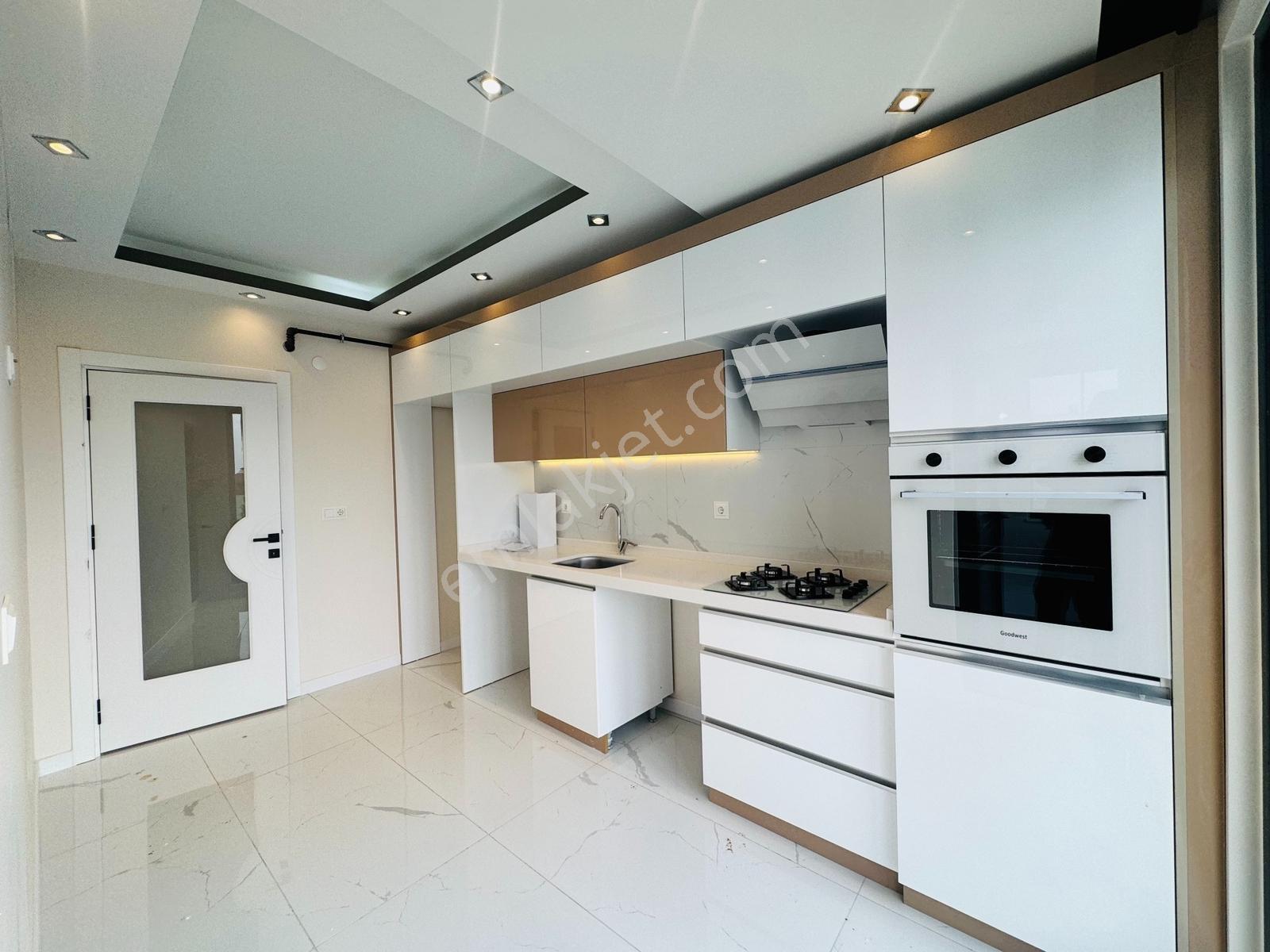 Güven'den Eminevime Uygun!! Otoparklı, Cam Balkonlu 2+1 Daire — fotoğraf 11